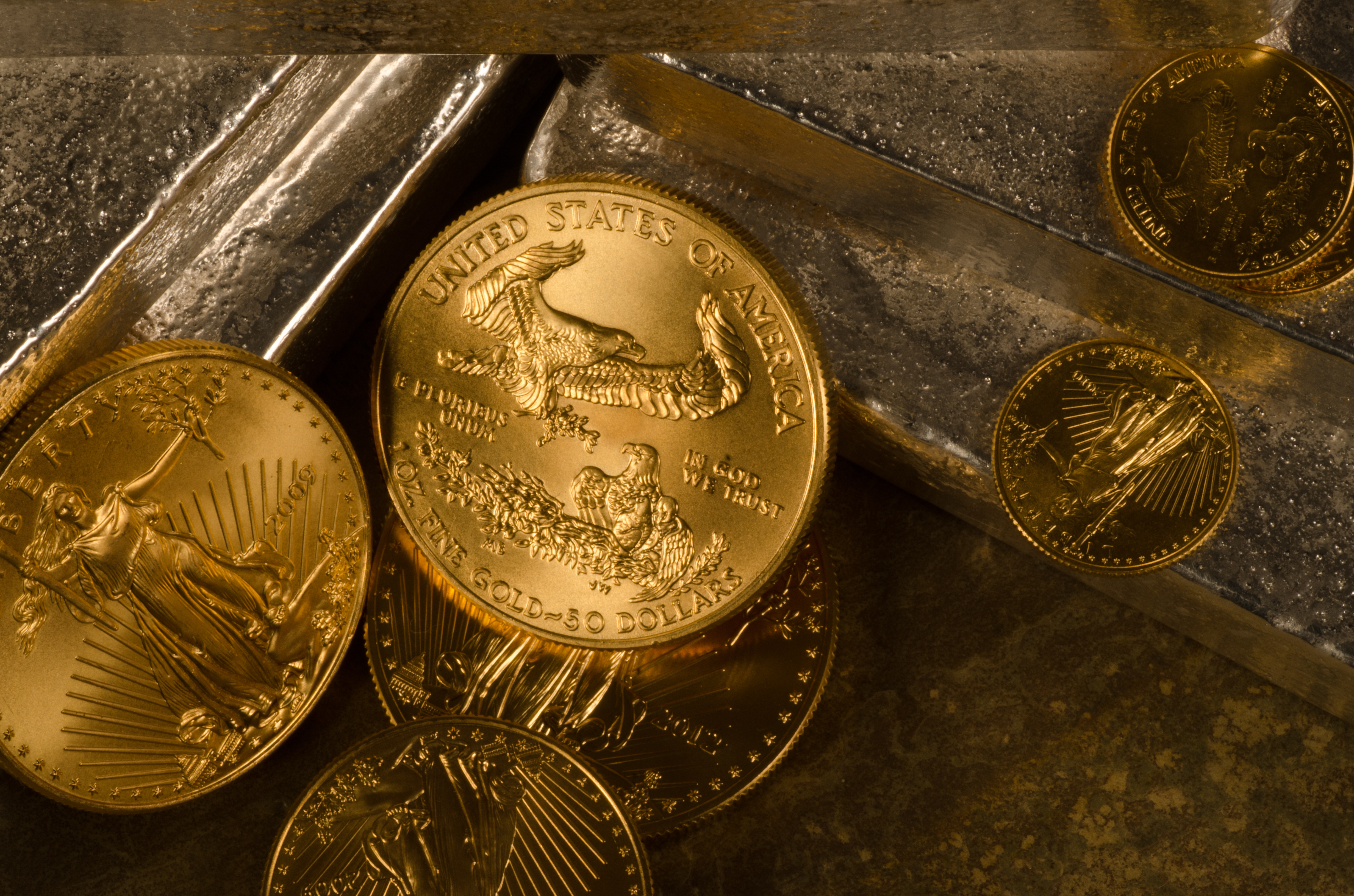 Andamento del prezzo dell'oro: prevista un'inversione di tendenza con target 2500$/oz