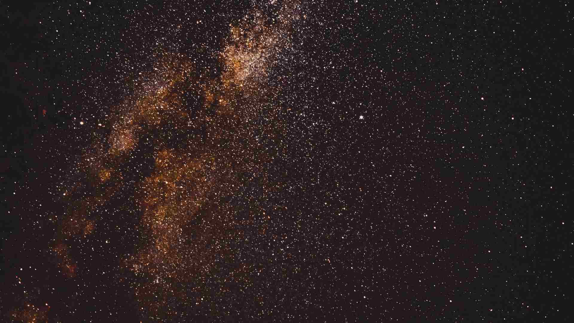 Foto dello spazio in cui sono evidenti le stelle